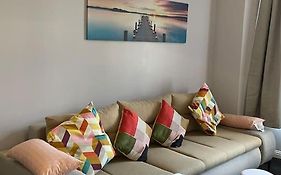 Spacious One Bedroom Flat, Entire Property.